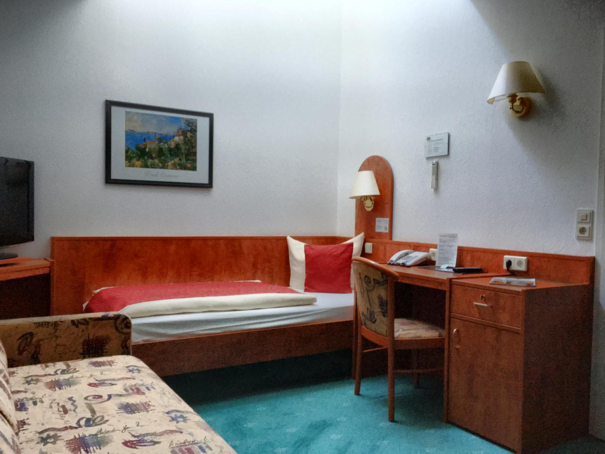 Hotel Hansa Оффенбах Экстерьер фото