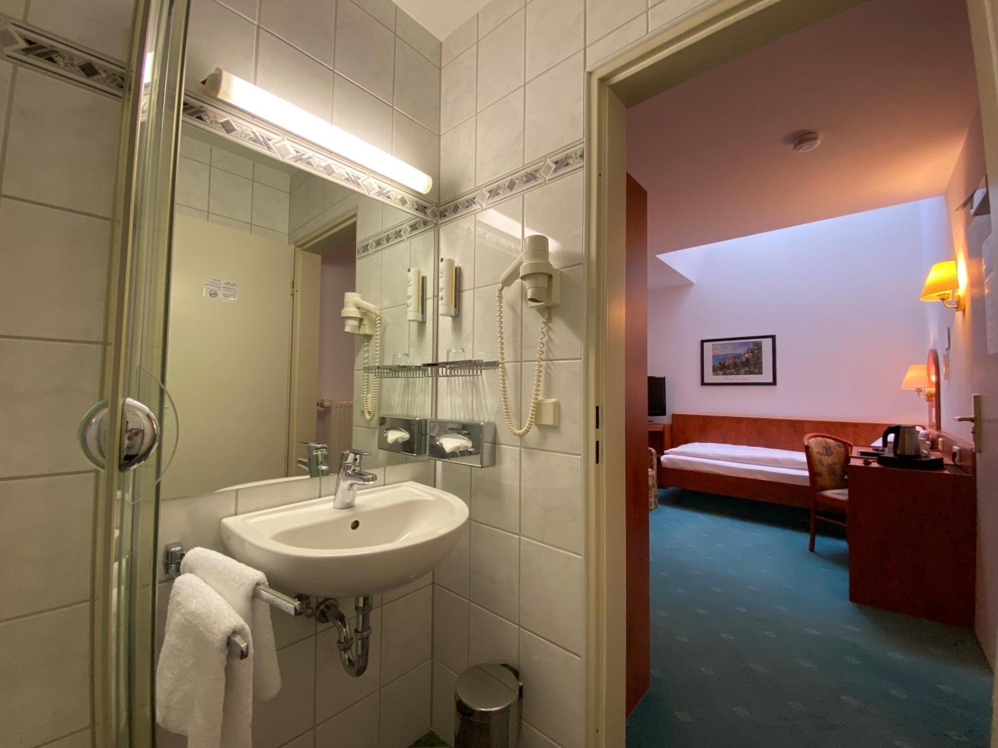 Hotel Hansa Оффенбах Экстерьер фото