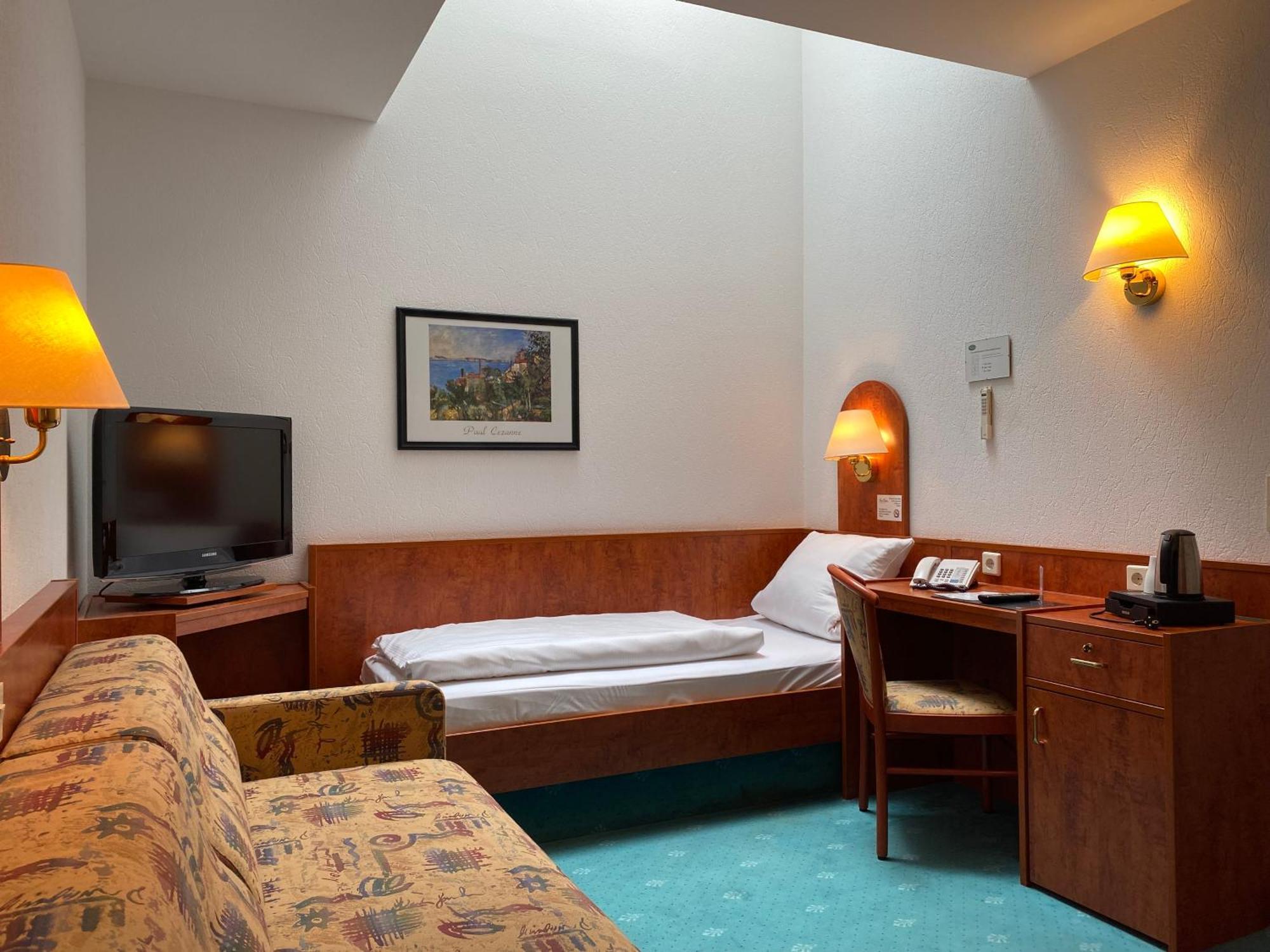 Hotel Hansa Оффенбах Экстерьер фото